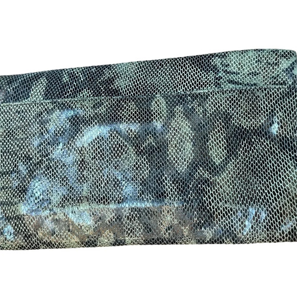 Hobo International Origami Foldover Clutch Wristlet Snake Light Olive Wallet - Picture 2 of 5